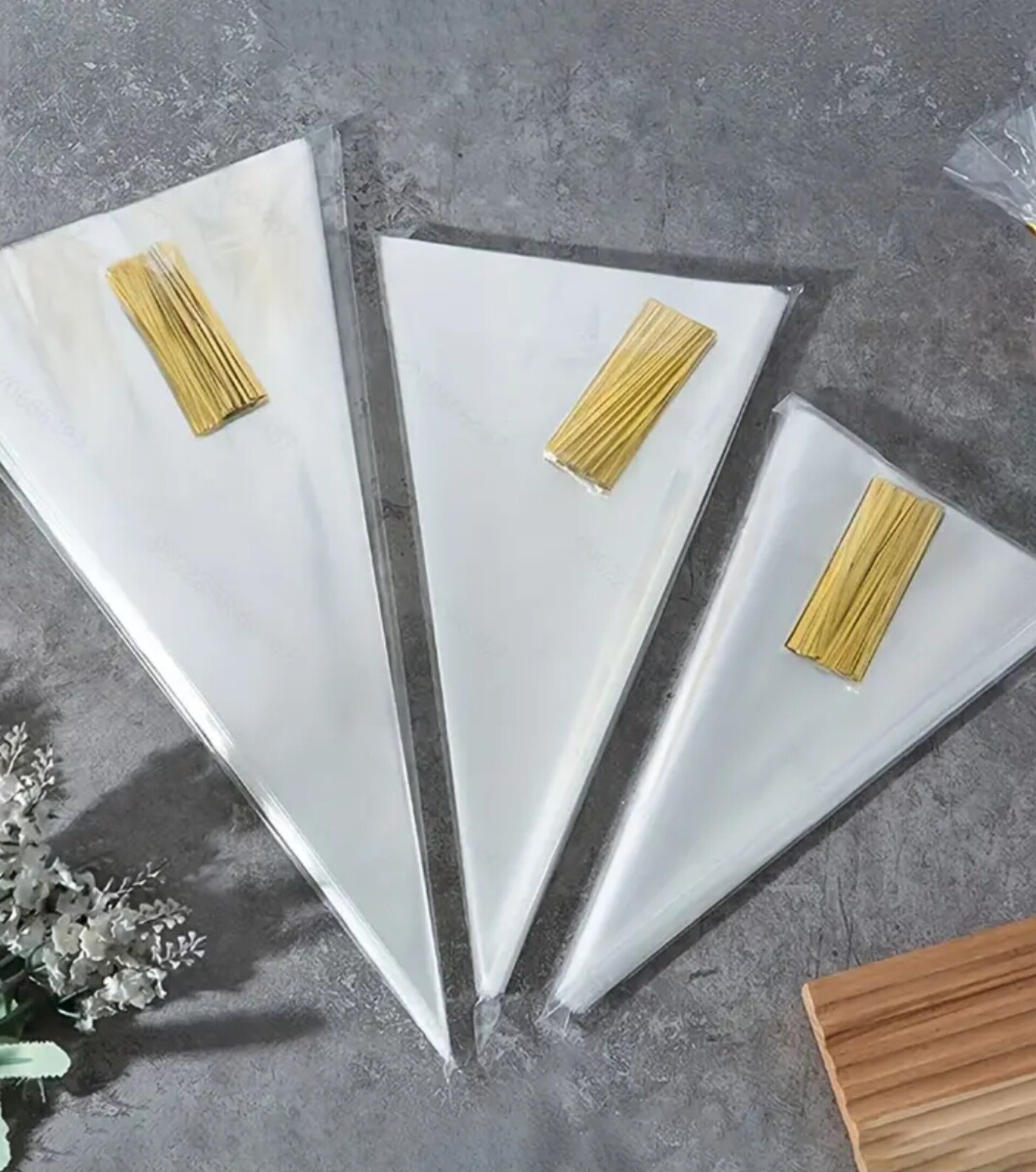 Bolsa Triangulo Transparente 37x18 - 3