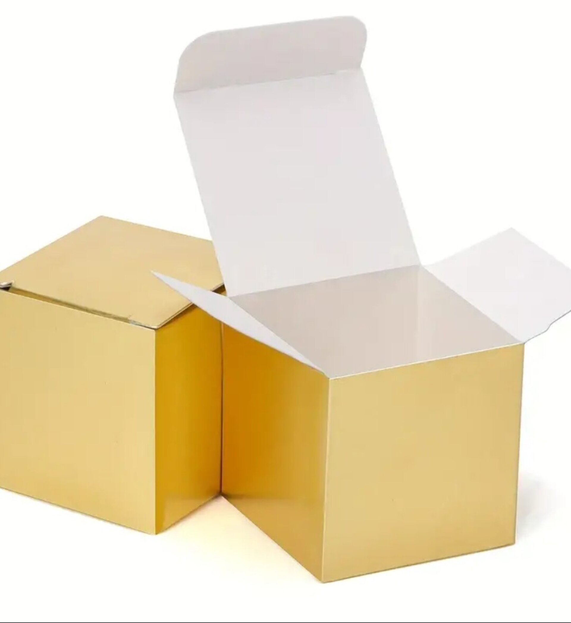 Caja Para Regalos Lisa 5x5x5 Dorada - 2