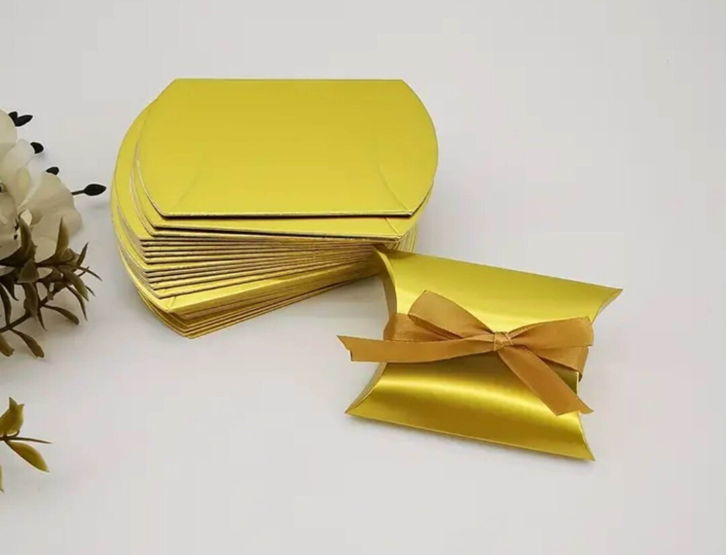 Caja Para Regalos Petaca 90x65x25 Oro - 1