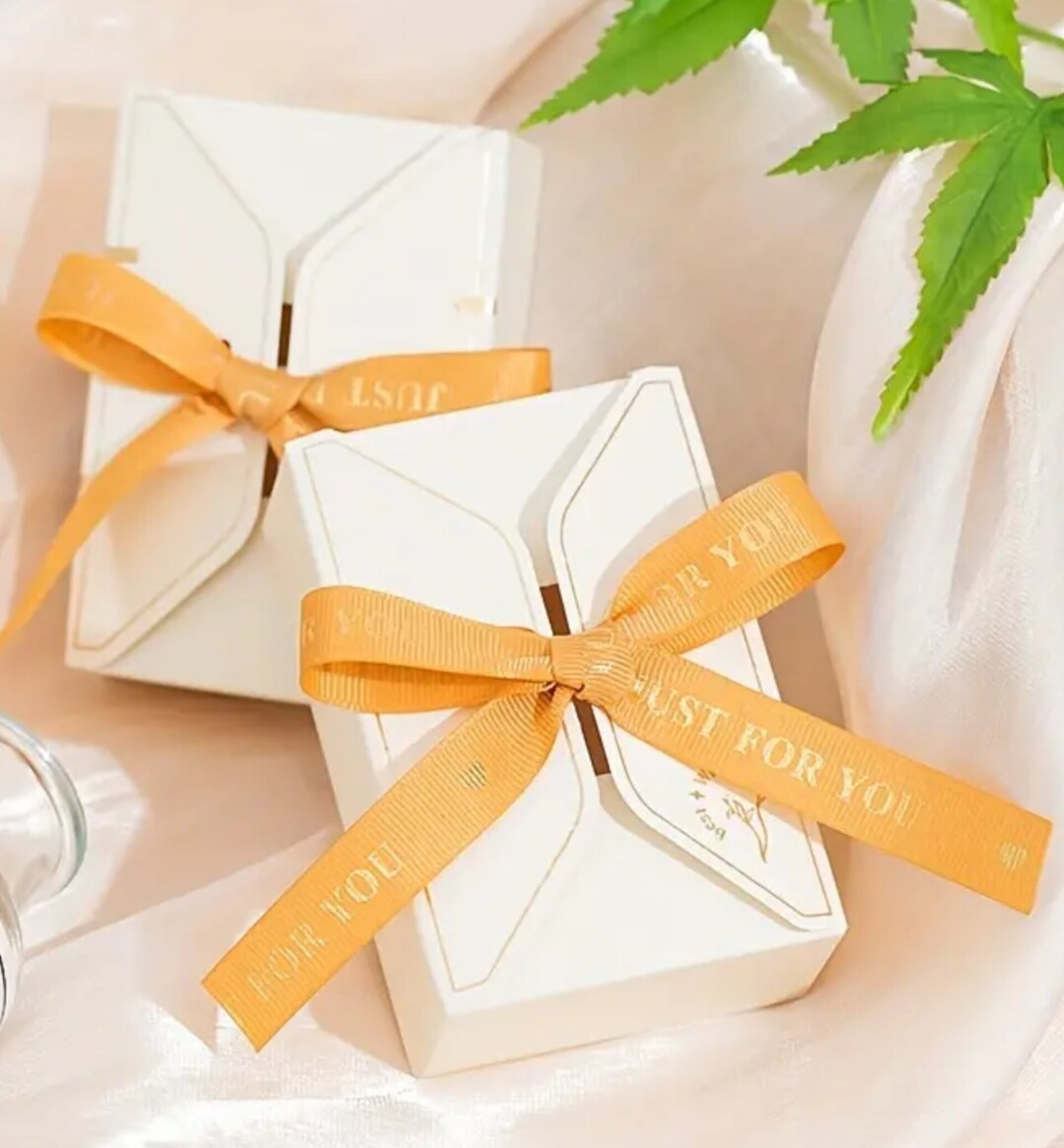 Caja Para Regalos Lazo 105x70x35 Lechoso - 5